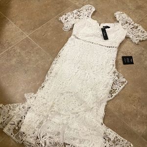 LULU’S Briarwood White Lace Ruffled Midi Dress